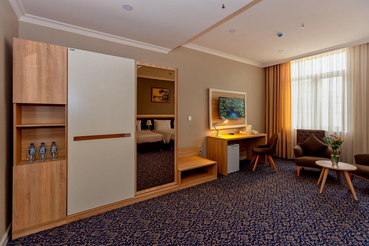 Metro City Hotel Baku Eksteriør billede